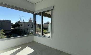 Casa en alquiler en barrio San Isidro Labrador, Tigre