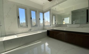 Casa en alquiler en barrio San Isidro Labrador, Tigre
