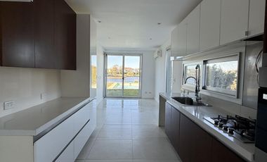 Casa en alquiler en barrio San Isidro Labrador, Tigre