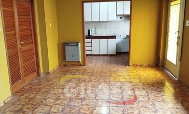 Alquiler de Casa 5 Amb. en Ramos Mejia Ideal Vivienda o Uso Comercial