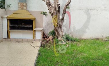 Alquiler de Casa 5 Amb. en Ramos Mejia Ideal Vivienda o Uso Comercial