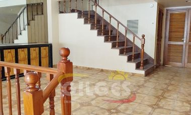 Alquiler de Casa 5 Amb. en Ramos Mejia Ideal Vivienda o Uso Comercial