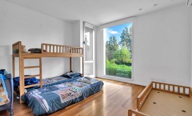 Casa en venta y alquiler en El Encuentro.  Moderna y canchera
