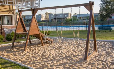 Casa en venta y alquiler en El Encuentro.  Moderna y canchera
