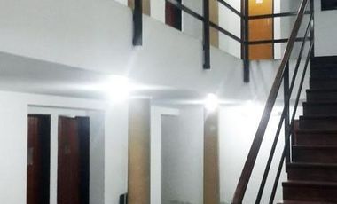 Oficina-Consultorio Apto profesional - La Plata
