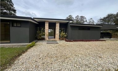 Casa en Venta en Rionegro sector Sajonia