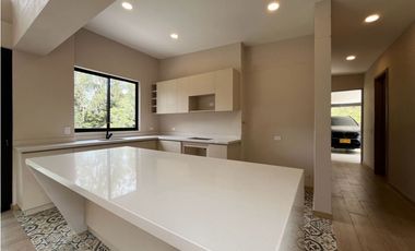 Casa en Venta en Rionegro sector Sajonia