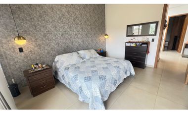 VENTA CASA ESQUINERA LA CEJA SMG