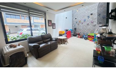 VENTA CASA ESQUINERA LA CEJA SMG