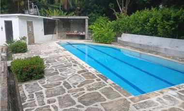 Gran finca en Bonda: 6,7 Has con lago, quebrada y piscina G-18