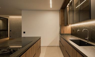 Venta de espectacular apartamento frente al club campestre