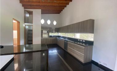 Venta de casa en llanogrande