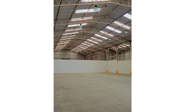 BODEGA EN ALQUILER –1200 m² CONSTRUCCIÓN – GUAYAQUIL