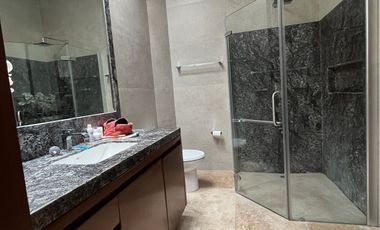 Renta Casa Amueblada con paneles solares Yucatán Country Club