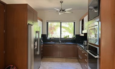 Renta Casa Amueblada con paneles solares Yucatán Country Club