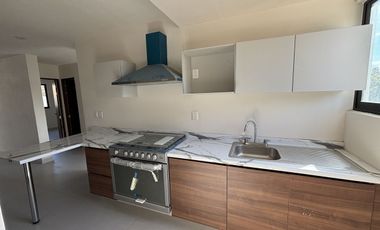 Departamento en Renta de 3 recamaras con rooftop GAIA A402
