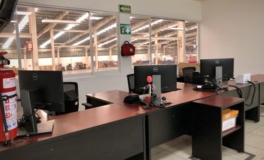 Bodega Industrial 8,000 M2 de construcción, 400 M2 de oficina y 110 cajones estacionamiento