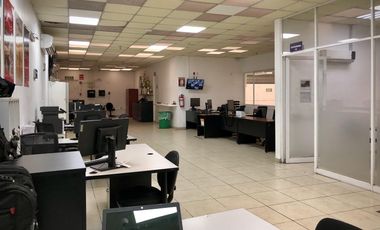 Bodega Industrial 8,000 M2 de construcción, 400 M2 de oficina y 110 cajones estacionamiento