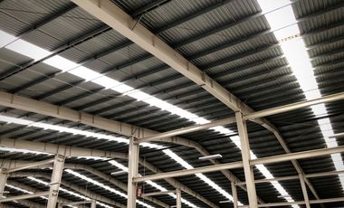 Bodega Industrial 8,000 M2 de construcción, 400 M2 de oficina y 110 cajones estacionamiento