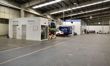 Bodega Industrial 8,000 M2 de construcción, 400 M2 de oficina y 110 cajones estacionamiento