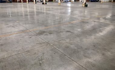Bodega Industrial 8,000 M2 de construcción, 400 M2 de oficina y 110 cajones estacionamiento