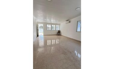 BETANIA / URB LOS ANGELES / 396M / TERRAZA / PATIO TRASERO JC