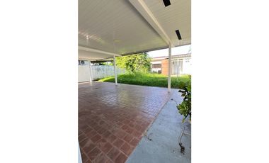 BETANIA / URB LOS ANGELES / 396M / TERRAZA / PATIO TRASERO JC