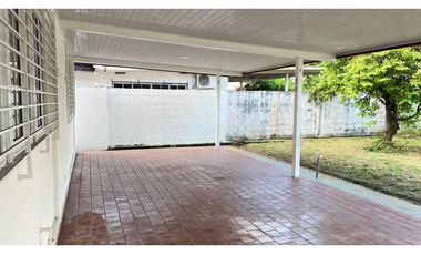BETANIA / URB LOS ANGELES / 396M / TERRAZA / PATIO TRASERO JC