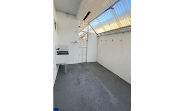 BETANIA / URB LOS ANGELES / 396M / TERRAZA / PATIO TRASERO JC