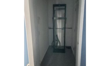 CALLE 50 / OFICINA / TORRE BICSA / 210M / DIVISIONES / BALCON /JC