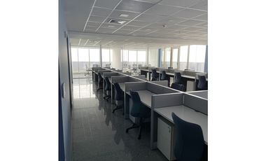 CALLE 50 / OFICINA / TORRE BICSA / 210M / DIVISIONES / BALCON /JC