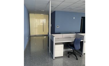 CALLE 50 / OFICINA / TORRE BICSA / 210M / DIVISIONES / BALCON /JC