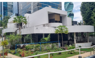 VENDO O ALQUILO CASA COMERCIAL / RESIDENCIAL, EN OBARRIO (3)