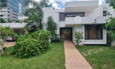 VENDO O ALQUILO CASA COMERCIAL / RESIDENCIAL, EN OBARRIO (3)