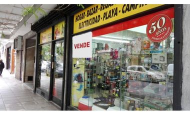 OPORTUNIDAD!! EXCELENTE LOCAL EN PLENO CENTRO!!