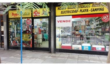 OPORTUNIDAD!! EXCELENTE LOCAL EN PLENO CENTRO!!