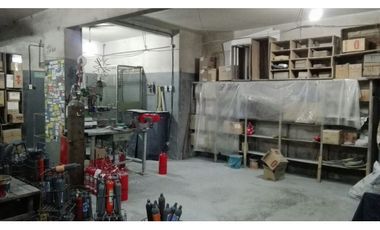 OPORTUNIDAD!! EXCELENTE LOCAL EN PLENO CENTRO!!