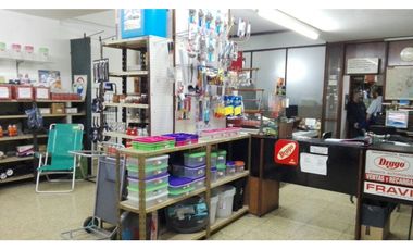 OPORTUNIDAD!! EXCELENTE LOCAL EN PLENO CENTRO!!