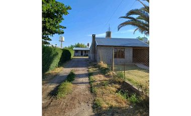 Excelente casa con 2 departamentos – Ideal inversión