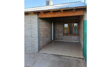 Excelente casa con 2 departamentos – Ideal inversión