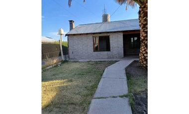 Excelente casa con 2 departamentos – Ideal inversión