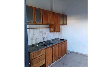 Excelente casa con 2 departamentos – Ideal inversión
