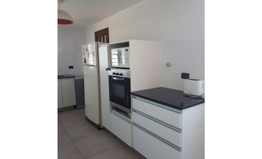 Hermoso Chalet de Corte Moderno en Barrio Jardín de Peralta Ramos!