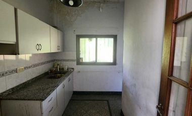 PH 5 Ambientes en venta, cochera,parque y quincho