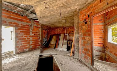 Venta Casa en Construcción Faro Norte Permuta