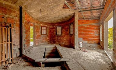 Venta Casa en Construcción Faro Norte Permuta