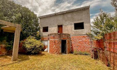 Venta Casa en Construcción Faro Norte Permuta