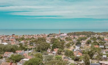 Venta Casa en Construcción Faro Norte Permuta
