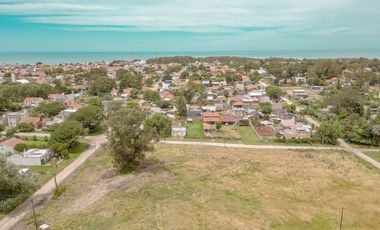 Venta Casa en Construcción Faro Norte Permuta
