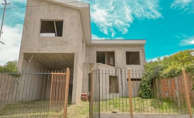 Venta Casa en Construcción Faro Norte Permuta